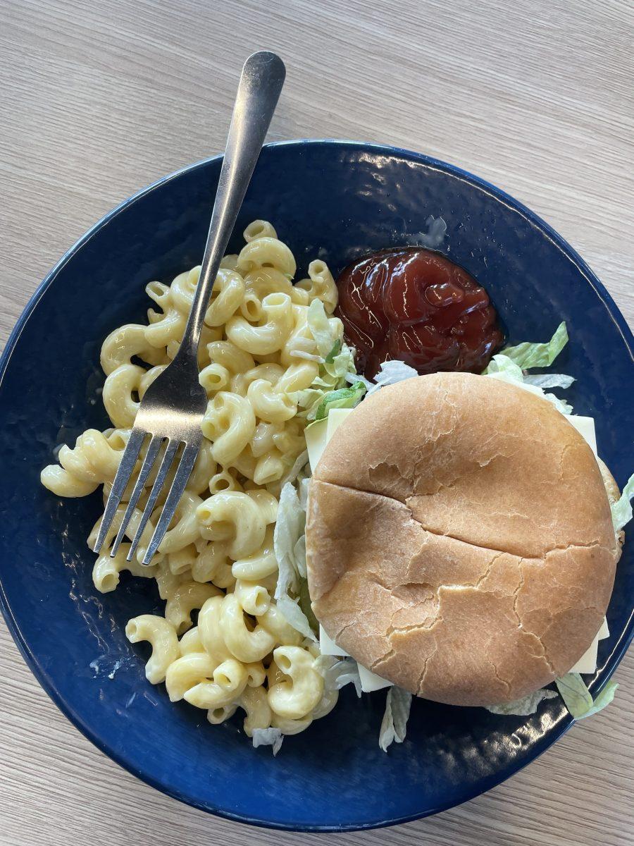 Feastin' in the Fort: Burgers and Mac and Cheese